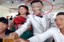 Xôn xao chú rể xăm mặt chi chít trong đám cưới Nha Trang