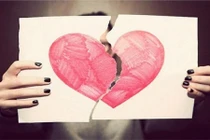 Cuộc chia tay hết sức ngớ ngẩn của các cặp đôi