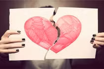 Cuộc chia tay hết sức ngớ ngẩn của các cặp đôi