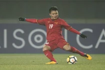 Quang Hải và câu chuyện về chiếc áo dài tay của đội tuyển Việt Nam