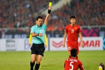 Trọng tài cực gắt, từng rút mưa thẻ bắt trận Việt Nam gặp Jordan