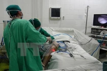 Bị thương chân trái, mổ nhầm chân phải: BV Việt Đức nói gì