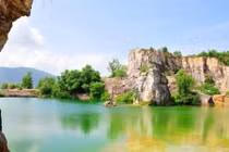 Chiêm ngưỡng vẻ đẹp hồ Tà Pạ- “Tuyệt tình cốc” miền Tây