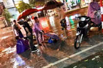 Gây tai nạn liên hoàn, 2 người thương vong, Giám đốc lái Prado chạy trốn 