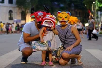 Địa điểm đón Trung thu mới trên phố đi bộ hồ Gươm