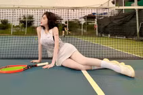 Mẹ đơn thân lai Việt - Trung khoe da thịt ai ngắm cũng mê