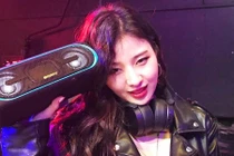 "Nóng người" trước vẻ đẹp mơn mởn của cô gái 9X Hàn Quốc