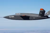 Video: UAV tàng hình tối mật của Mỹ lần đầu tiên cất cánh