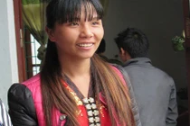 Cô giáo cắm bản gạt nước mắt vì con không nhận ra mẹ 