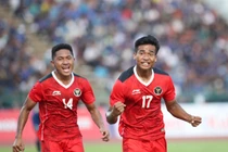 Thắng nhẹ Philippines, U22 Indonesia "đầu xuôi đuôi lột" SEA Games 32