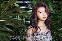 Nhan sắc đốn tim của “hot girl quả táo” từng quảng cáo cho Apple