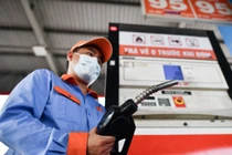 Giá xăng có chạm mốc 30.000 đồng/lít?