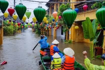 Phượt thủ khó quên trải nghiệm chèo thuyền dạo phố Hội An 