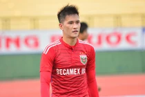 Công Vinh bị ngộ độc sau khi ăn hải sản Đà Nẵng