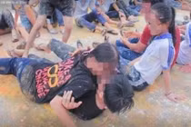 Bộ GD&ĐT yêu cầu xác minh vụ học sinh Cần Thơ chơi trò phản cảm