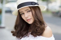 Vẻ đẹp “vi diệu” của nữ sinh trường Luật kiêm mẫu ảnh