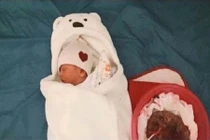 Bác sĩ sản khoa “sốc” với thông tin cổ vũ cách sinh con “thuận tự nhiên“