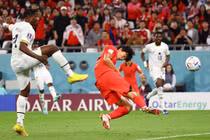 Hàn Quốc 2-3 Ghana: Hàng thủ mơ ngủ, xứ Kim Chi thua đau