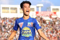 Văn Toàn sang Nhật đá cặp với Công Phượng?