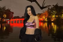 Tuổi 36, cựu hot girl Sài thành vẫn khiến vạn người mê dù chân ngắn