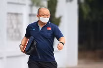 HLV Park Hang Seo tự cách ly phòng COVID-19 dù sức khỏe bình thường