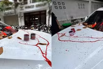 Đỗ xe thiếu ý thức, xế hộp bị tạt sơn không thương tiếc