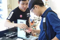 Galaxy S10 xô đổ kỷ lục S9, lượng đặt tăng gấp 3 ở VN