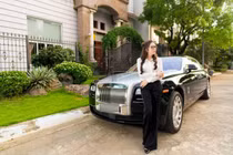 Có gì trong biệt thự như lâu đài của Lý Nhã Kỳ?