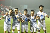CLB Thép xanh Nam Định có hat-trick giải thưởng tháng 10 V-League 