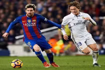 Chuyển nhượng bóng đá mới nhất: Barca “câu” tiền vệ của Real