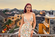 Nữ tiếp viên hàng không giá rẻ đẹp miễn chê gây bão mạng