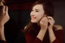 Nữ sinh Nhân văn sở hữu nụ cười gây mê dân mạng 