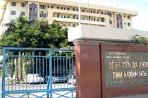 Trưởng khoa Sản bị cấm hành nghề vì bán thuốc chui