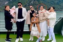 Nữ đại gia quận 7 hậu đãi dàn "vú em", nghe mà mê