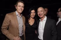 Chồng ngoại tình, vợ tỷ phú Amazon vẫn nhận phần thua thiệt 