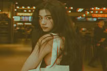 Nàng thơ lookbook Sài thành sở hữu combo đã xinh đẹp còn giỏi giang