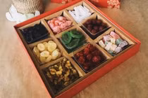 Loạt đồ ăn cứ đến Tết lại gây ám ảnh trong khay mứt