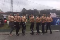 Nam sinh "trường người ta" chuẩn 6 múi, cơ bắp cuồn cuộn nhìn mà mê