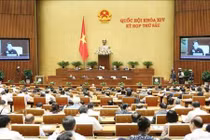 Quốc hội thảo luận về đẩy mạnh tự chủ đại học và trần quân hàm công an
