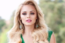 Ảnh: Phụ nữ Canada đẹp gợi cảm miễn chê từ nét mặt đến vóc dáng 