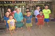 Chùm ảnh: Một ngày sống cùng gia đình “ông vua đẻ”