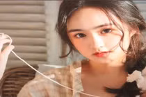 Mặt tròn, má phính nữ sinh 10X Trung Quốc đẹp tựa thần tiên