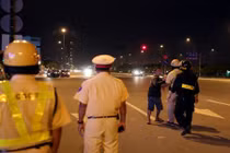 Hai CSGT bị người nước ngoài đánh ở trung tâm Sài Gòn