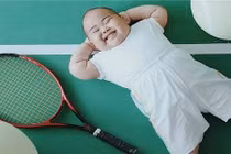 Nhóc tì 4 tuổi kiếm triệu fan nhờ khuôn mặt bánh bao