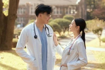 Danh tính cô dâu xinh như hoa hậu với bộ ảnh cưới ngành Y