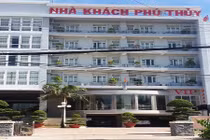 Thiếu nữ rơi từ tầng lầu khách sạn Phan Thiết tử vong