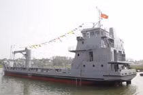 Quảng Ninh hạ thủy 2 tàu chở quân xuất khẩu sang châu Mỹ