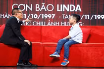 Lại Văn Sâm “sững sờ” khi nghe cậu bé 10 tuổi thuyết trình về bão số 12 