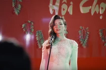 Bản sao Ngọc Trinh “lộ” ảnh nâng ngực chuyển giới khiến CĐM hoang mang 