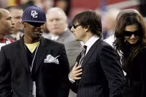 Tom Cruise buồn bã khi vợ cũ hẹn hò với bạn thân